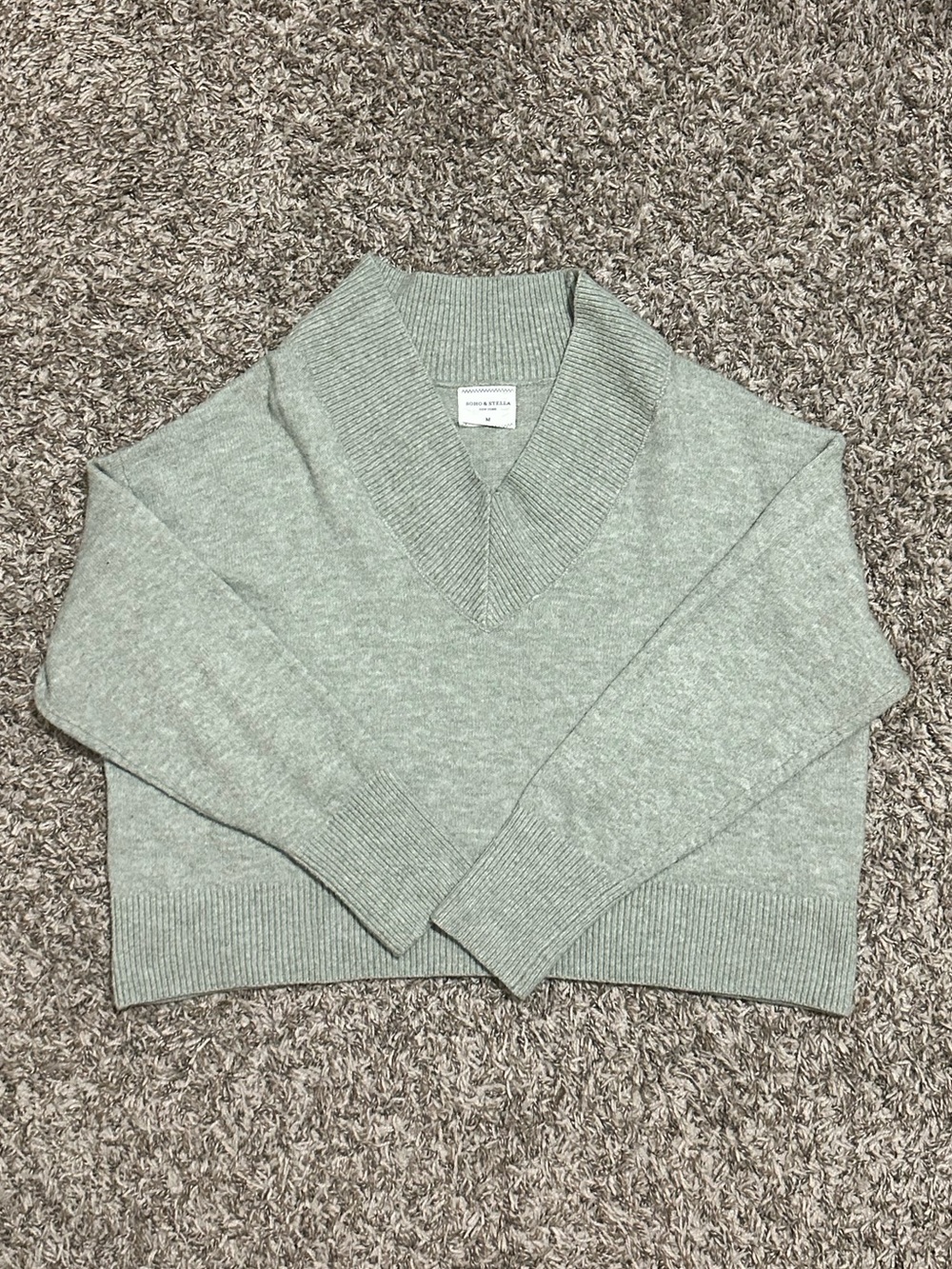 Women's V-Neck Cropped Sweater in Sage Green